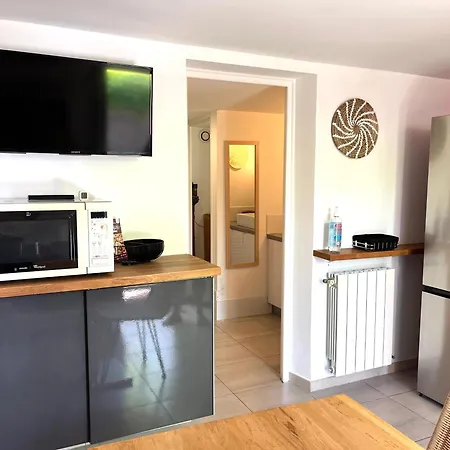 Appartement Deux Pieces Donnant Sur Un Jardin Antibes Exterior foto